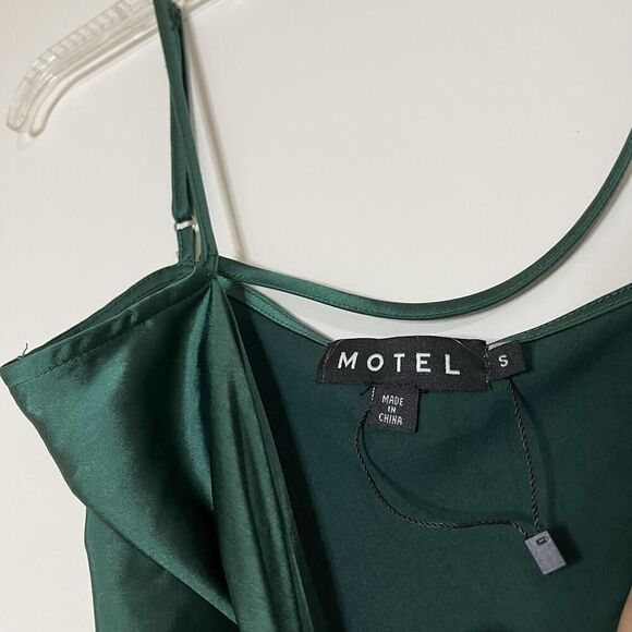 NWOT Motel rocks Iza Slip mini Dress In Satin Forest Green size Small - Picture 5 of 6
